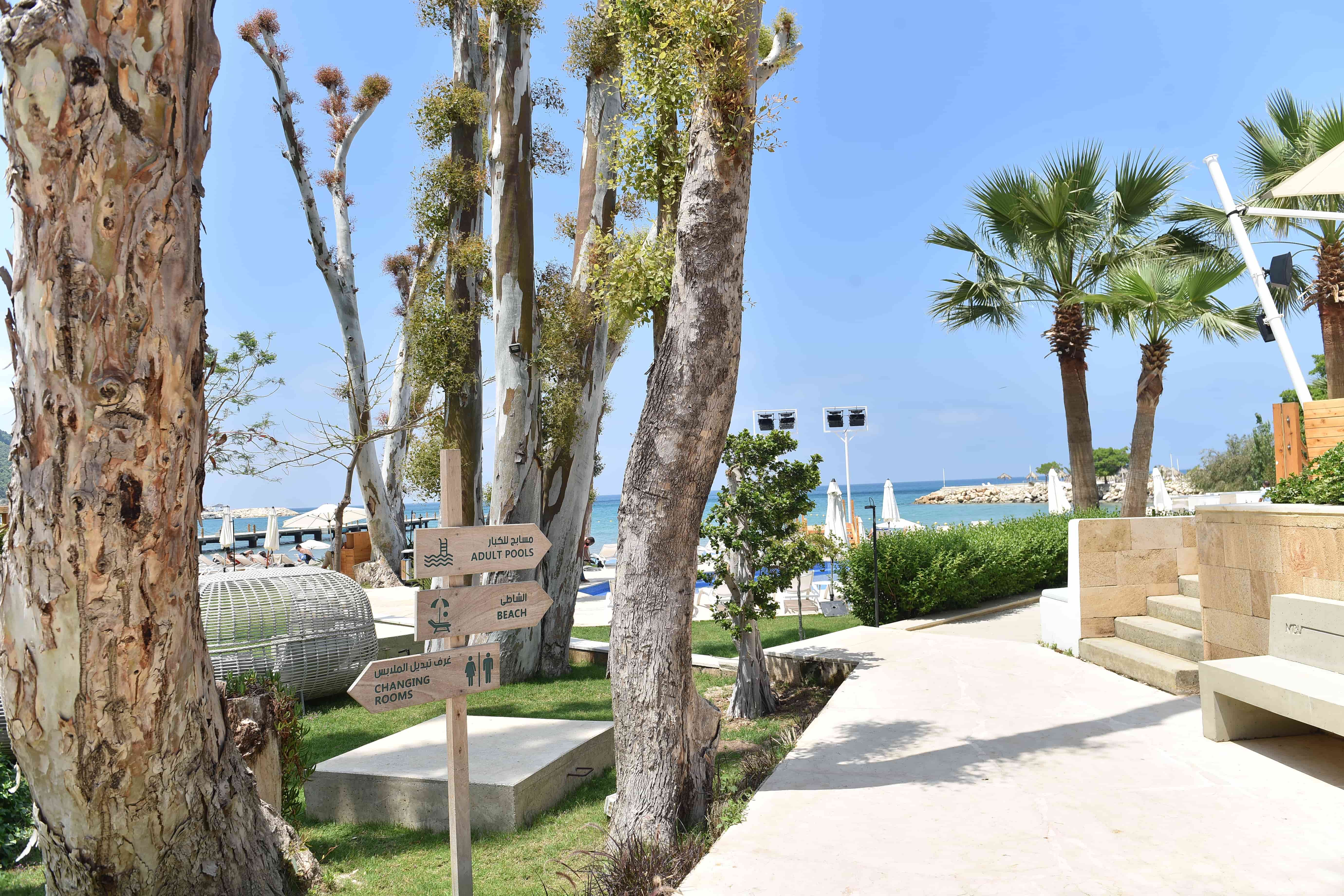 Nanaya Beach Club amenities